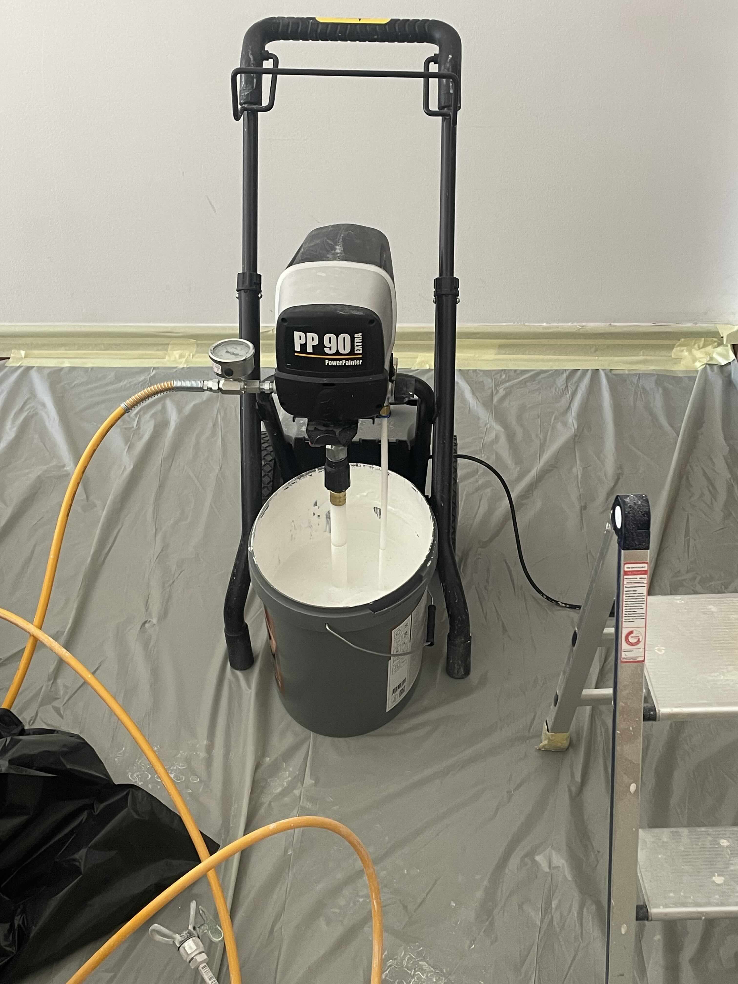 Profesionalna oprema za strojno krečenje